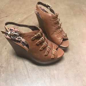 Jessica Simpson Wedges