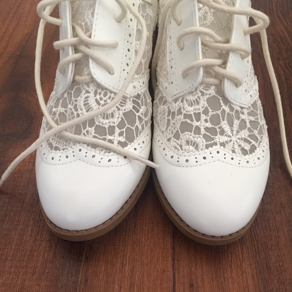 SOLD. H&M Divided Loafers