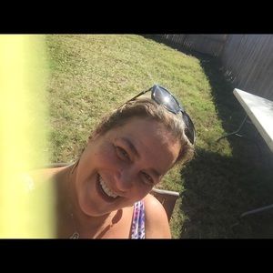 Meet your Posher, Dana