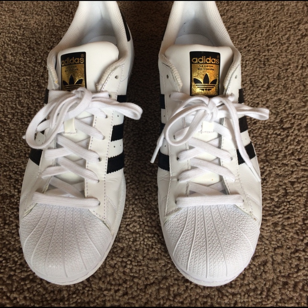 Adidas Superstar Kicks Men's size 10
