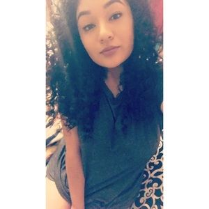 Meet your Posher, Sonia