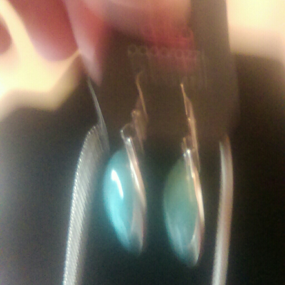 Necklace and earring set