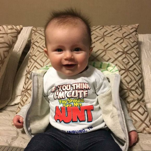 Meet your Posher, Tara - Picture 1 of 1