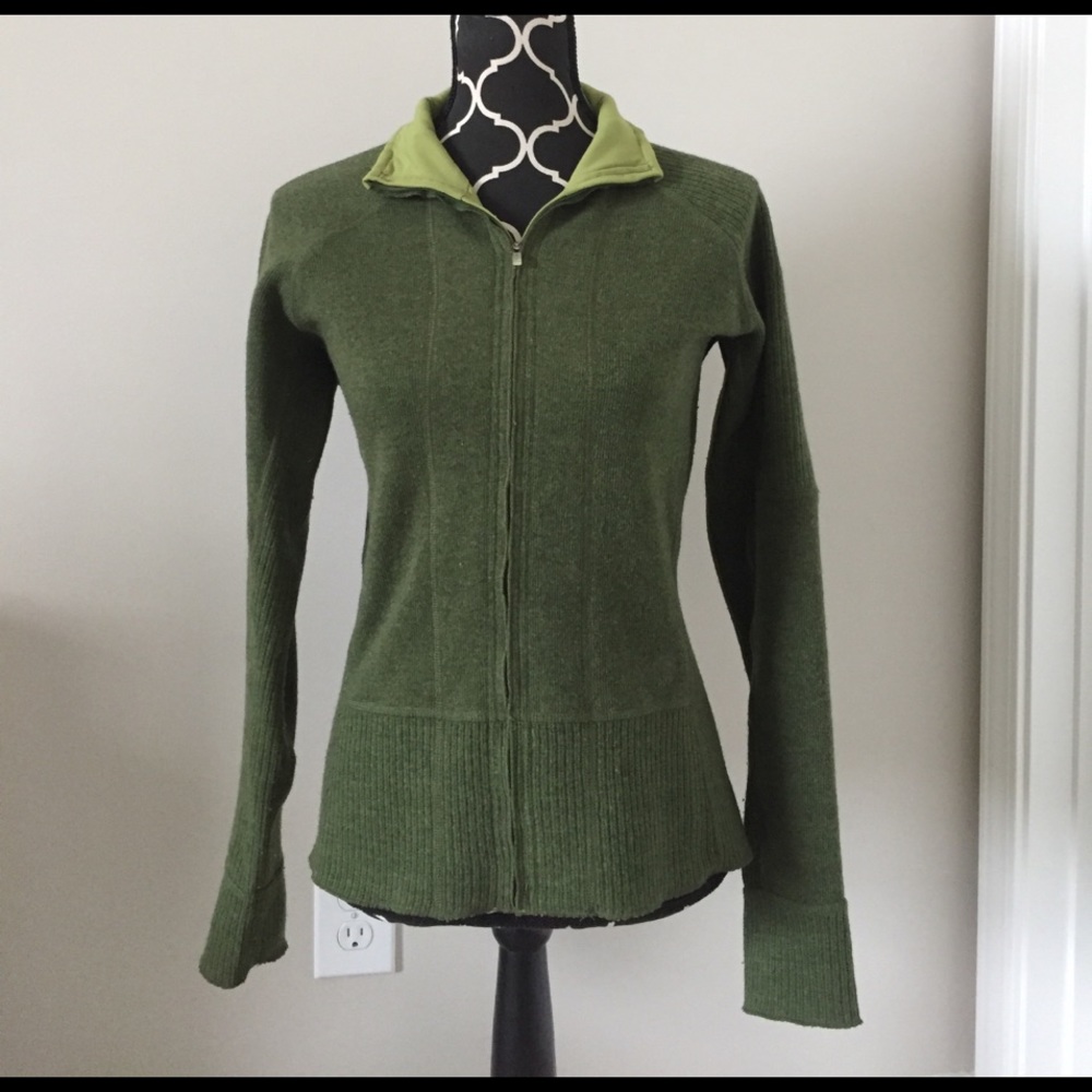 Mountain Hardwear Polyester/Wool zip sweater