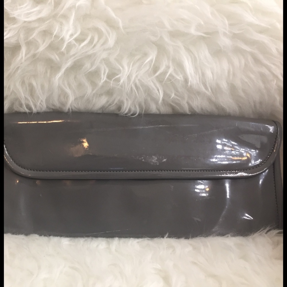 Aldo Patent Clutch