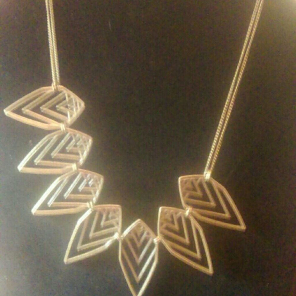 Necklace and earrings set