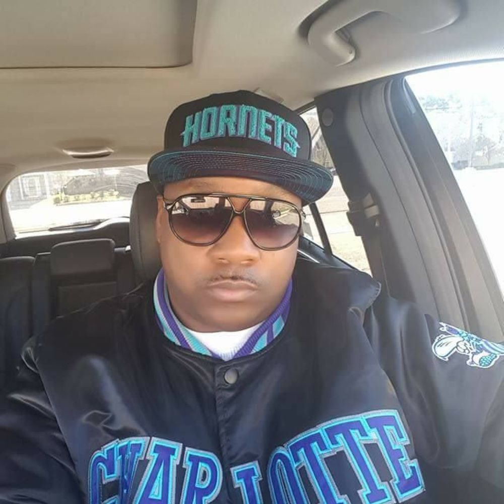 Meet your Posher, Lawrence