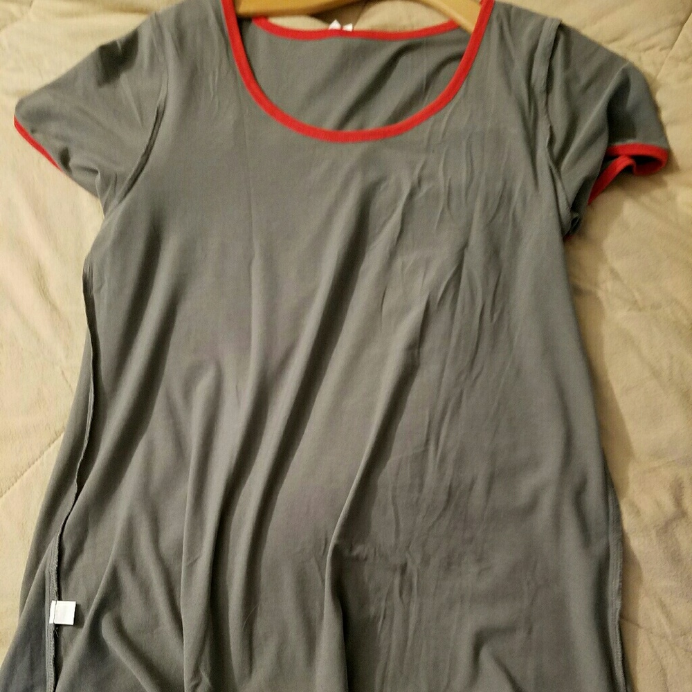 Lularoe Classic T NWOT