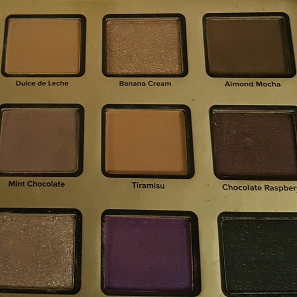 Too Faced Merry Macarons 2016 Christmas palette - Picture 5 of 5