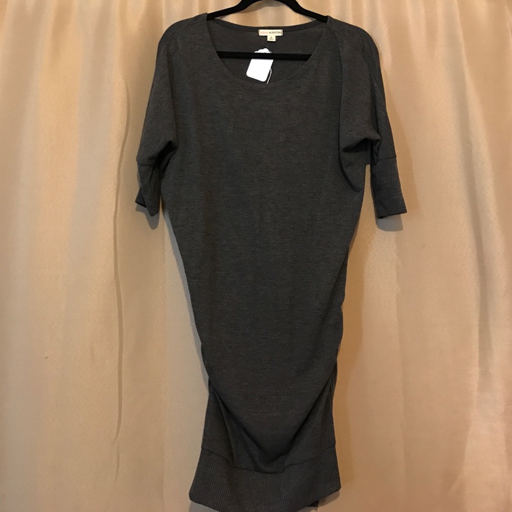 /Zenana Outfitters/ Ruched scoop neck top
