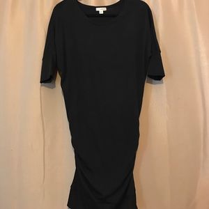 /Zenana Outfitters/ Ruched scoop neck top