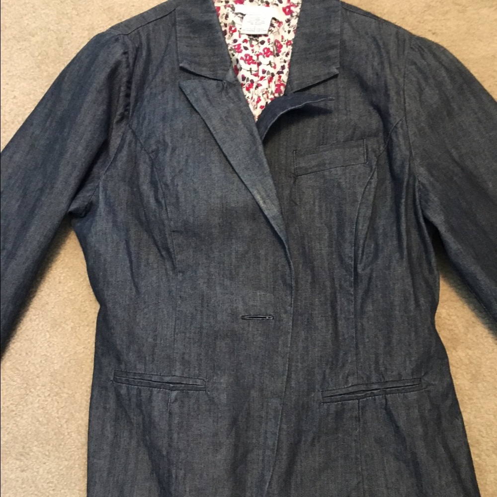 Adorable jacket!