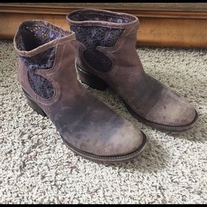 Free Bird by Steven Crotchet Booties size 8