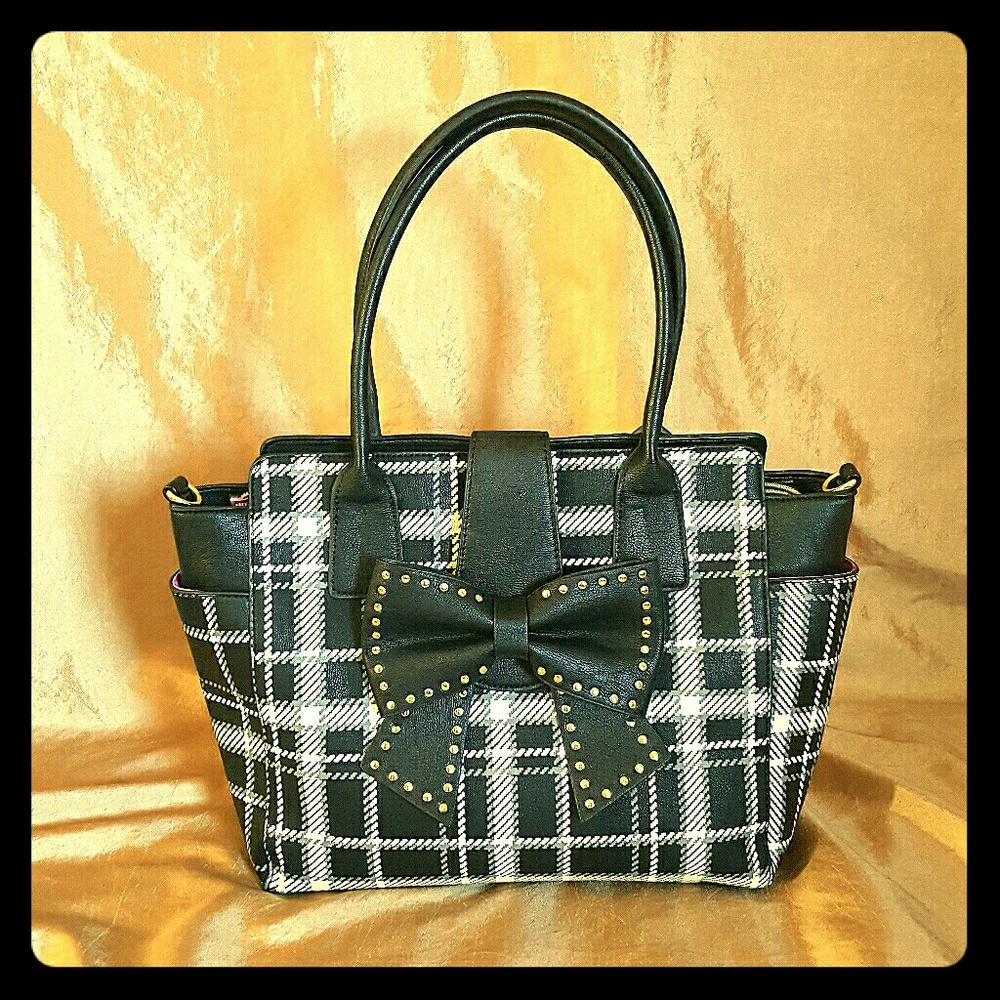 NWOT - Betsey Johnson Sincerely Yours Shoulder Bag