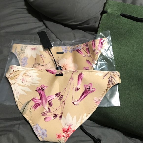 Triangl Coco Floral Bottoms - Picture 3 of 3