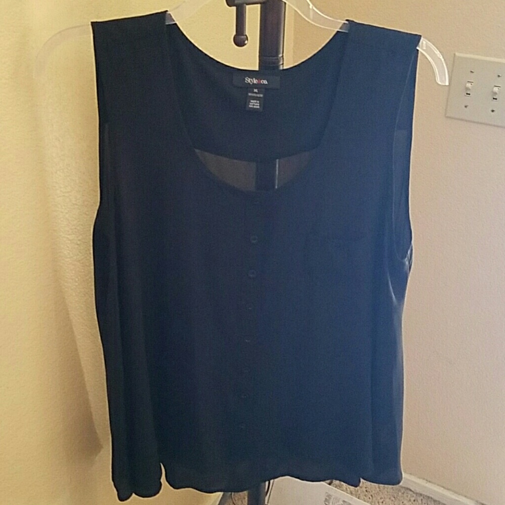 Short sleeve Style and company blouse