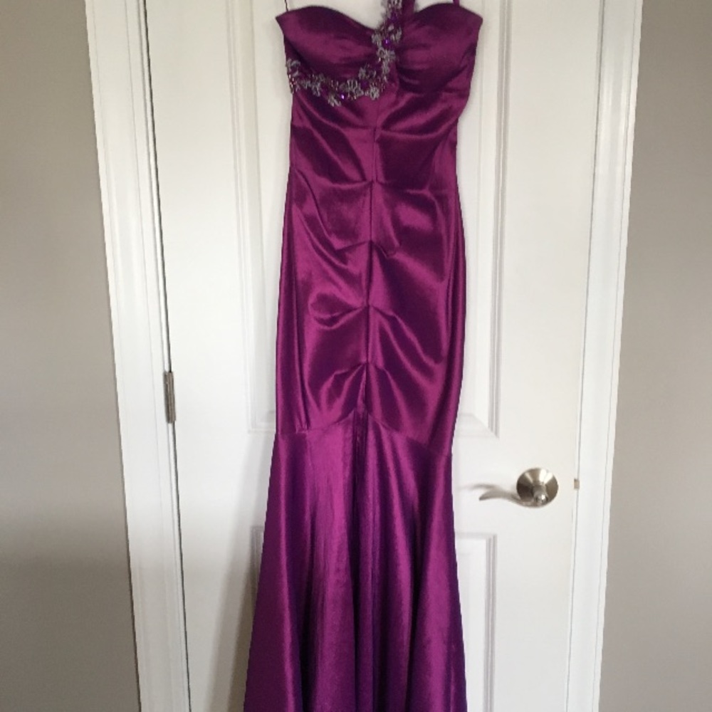 Beautiful purple prom dress from Cache - Picture 1 of 6