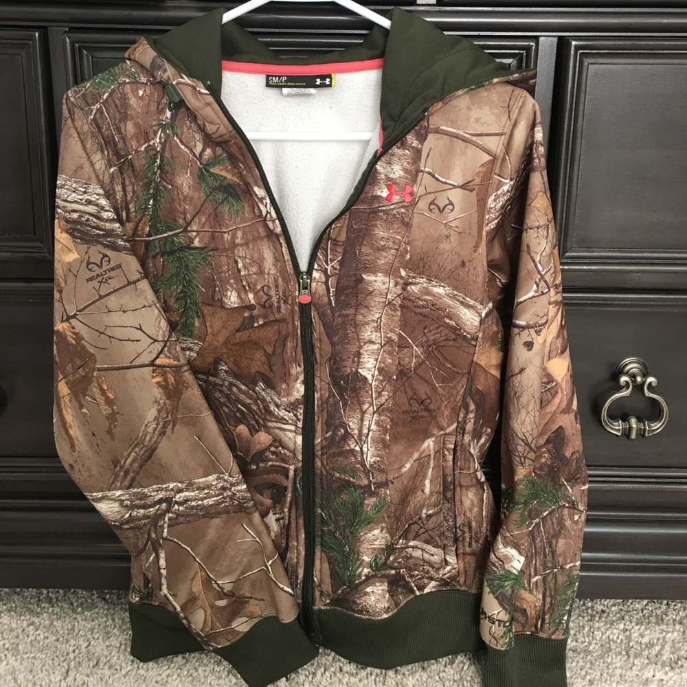 Womens Under Armour Realtree Jacket Size Small