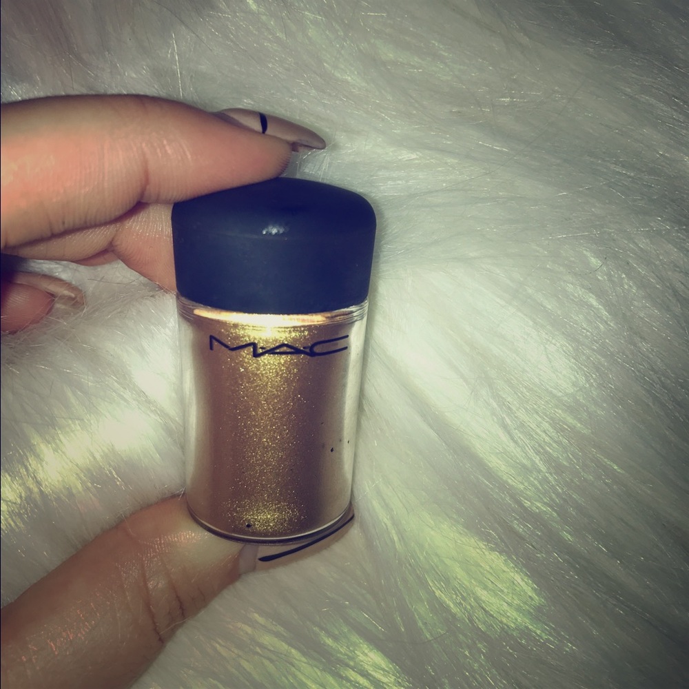 MAC Old Gold Pigmented Eye Shadow