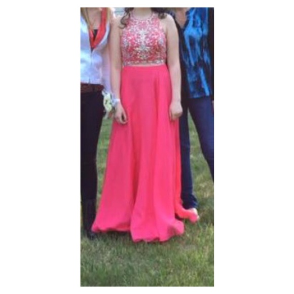✨Two-Piece Prom Dress✨ - Picture 8 of 8
