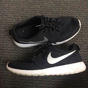 Nike Roche