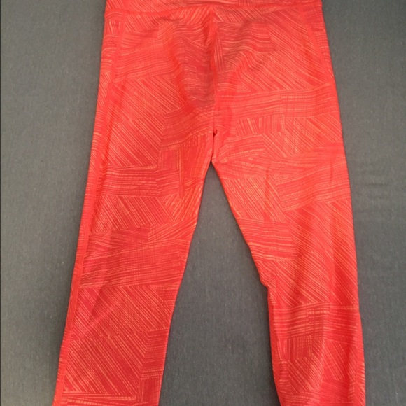 Under Armour crop leggings - Picture 3 of 3