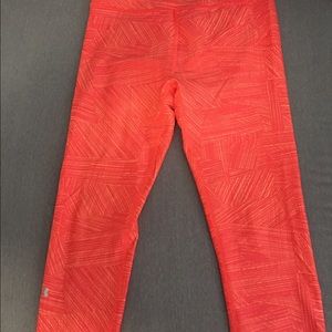 Under Armour crop leggings