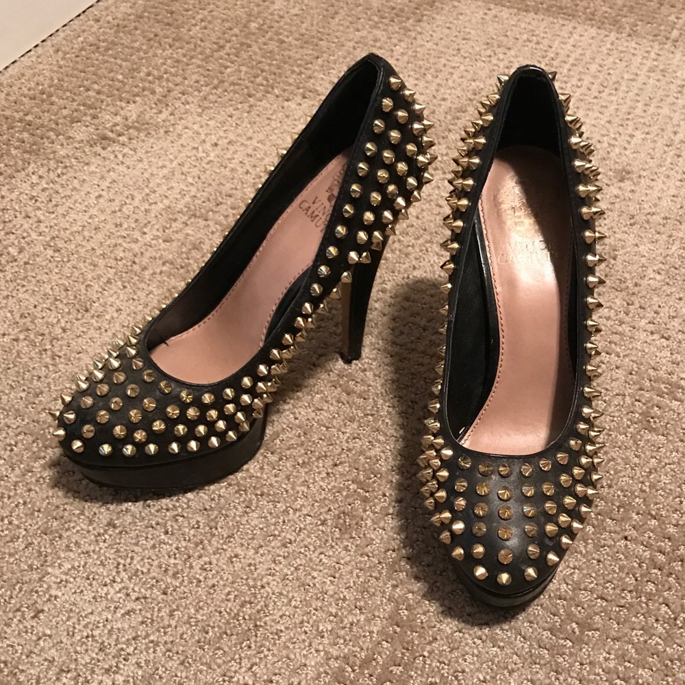 Vince Camuto Spiky heels size 7