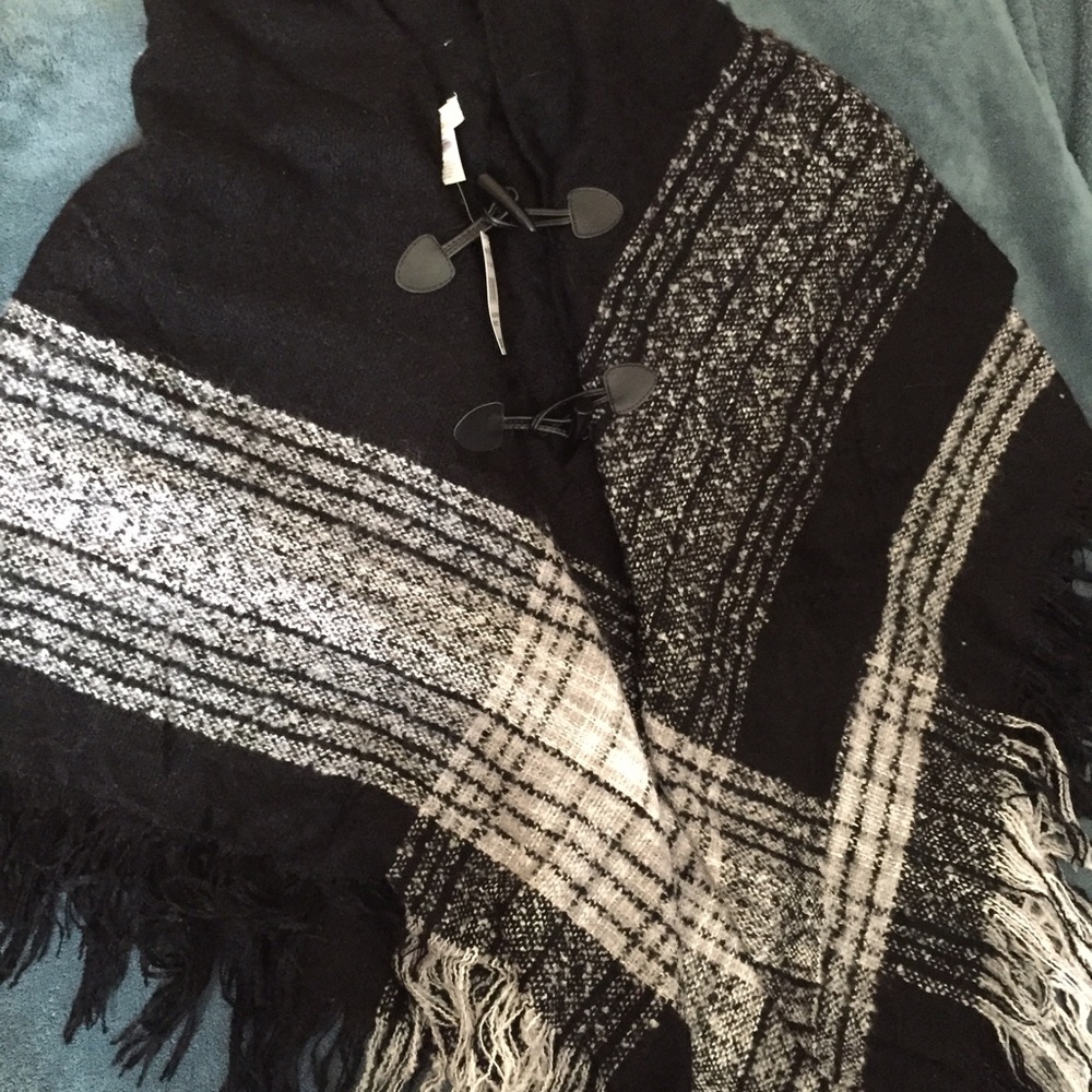 NWT Black Plaid Hooded Cape