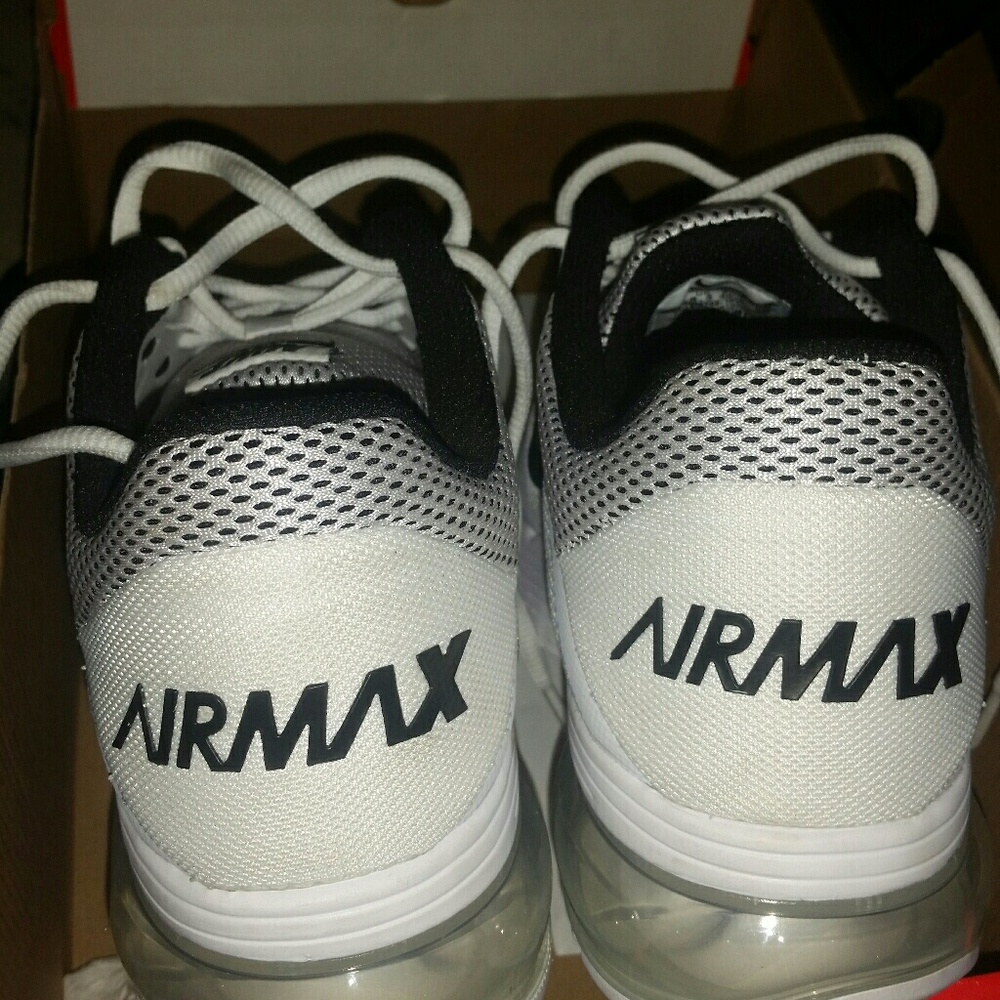 Authentic Nike Air Max best fits 8.5    SOLD!