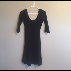 Textured fit and flare 3/4 sleeve dress