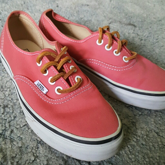 Coral vans - Picture 2 of 2