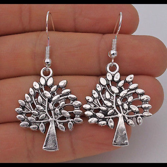 Jewelry - 🌺New 🌺 .925 Tree earrings so cute