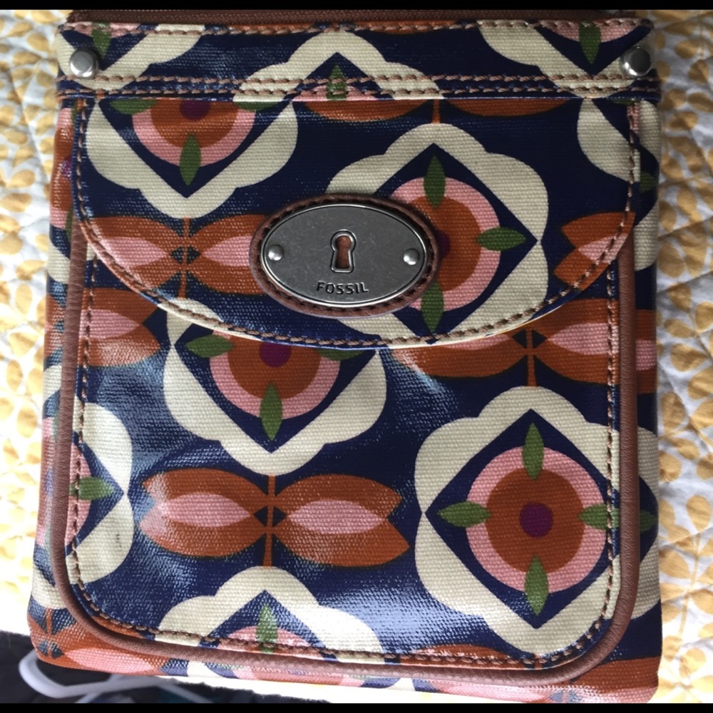 Brand new crossbody authentic Fossil bag