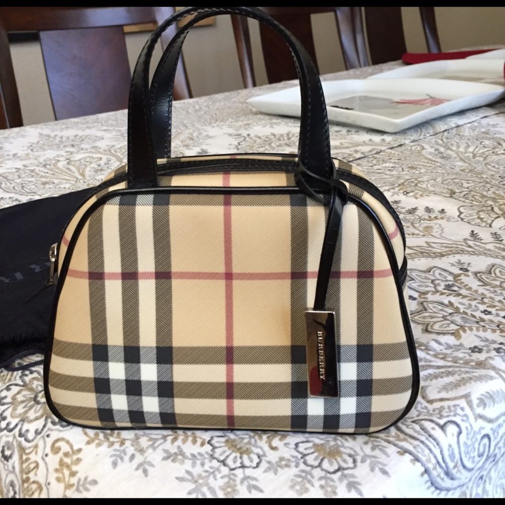Burberry nova check mini bag