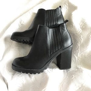 Sam & Libby faux leather high heeled black booties