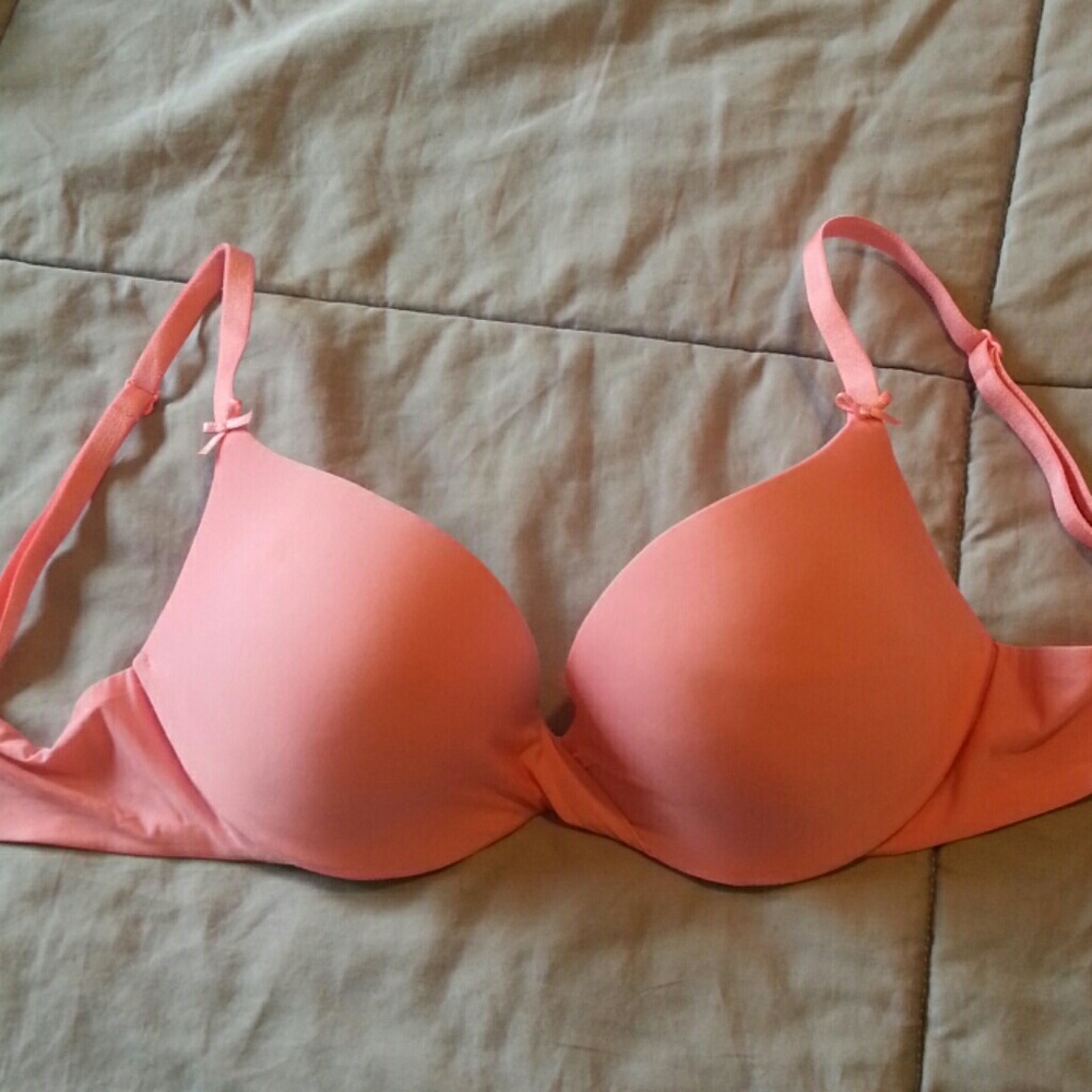 Victoria's secret pink push up bra