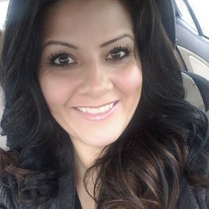 Meet your Posher, Denise