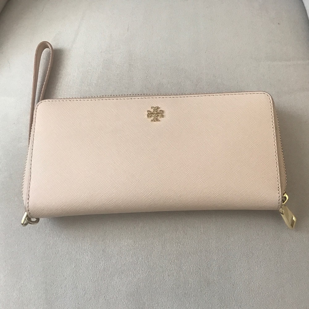 Tory Burch Robinson Zip Continental Wallet