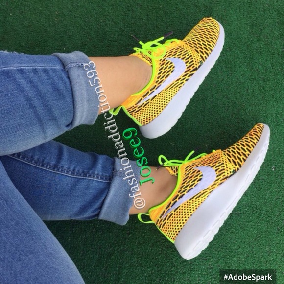 Women's Nike Roshe one Flyknit sneakers - Picture 4 of 4