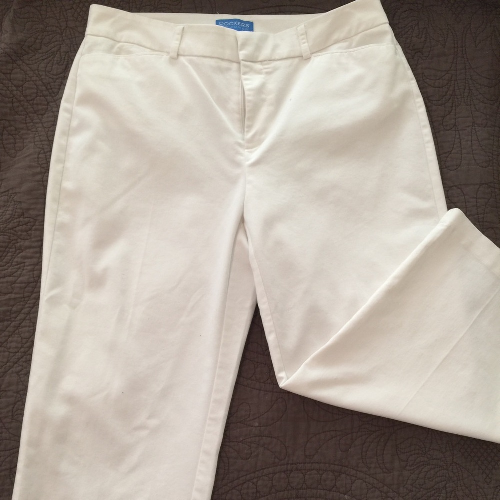 💥PRICE DROP💥White crop pants