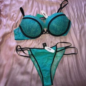 VS Very Sexy Bra and Panty Set. New With Tags