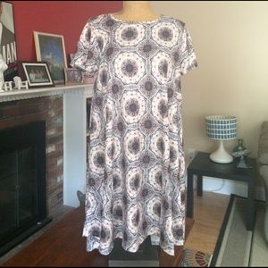 LuLaRoe Carly