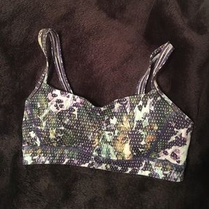 Lululemon sports bra