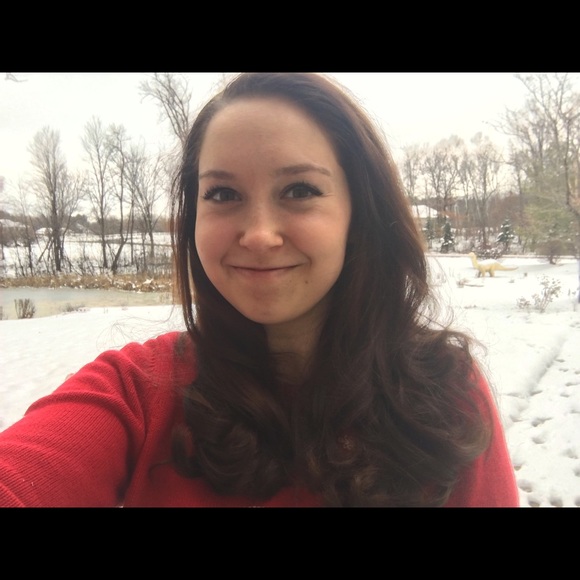 Meet your Posher, Makayla - Picture 6 of 6