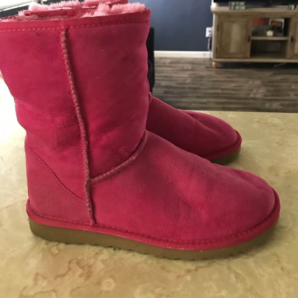 Hot pink ugg boots