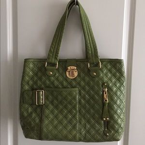 Marc Jacobs Bags - Marc Jacobs Quilted Moss Green Patent Leather Tote Marc Jacobs Bags - Marc Jacobs Quilted Moss Green Patent Leather Tote