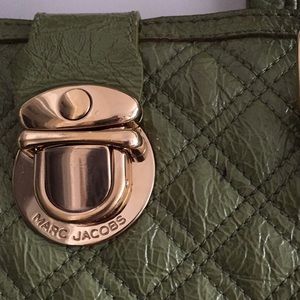 Marc Jacobs Bags - Marc Jacobs Quilted Moss Green Patent Leather Tote Marc Jacobs Bags - Marc Jacobs Quilted Moss Green Patent Leather Tote