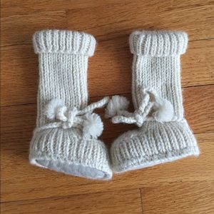 NWOT TANE Organics Baby Booties