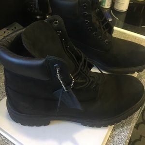 Black timbs with gel insole